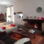 Casa Glicinias אובידוס