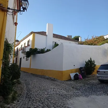 Casa Glicinias بيت للعطل
