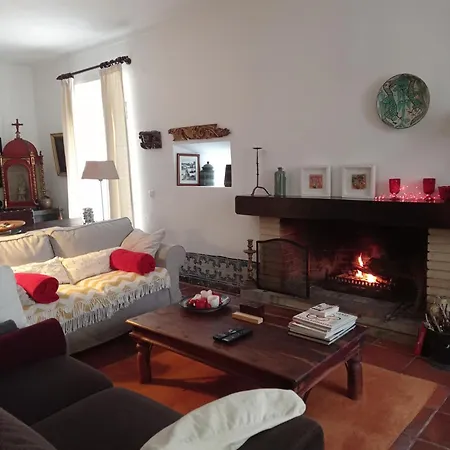 Casa Glicinias Όμπιδος
