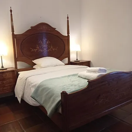 Casa Glicinias * Óbidos